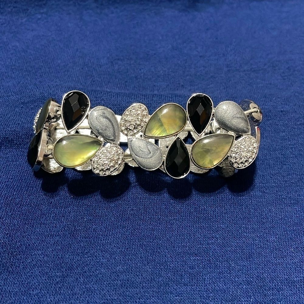 Lia Sophia “Edge of Night” Stretch Bracelet w/Mother of Pearl, Resin & Crystals